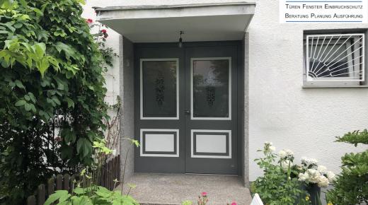 Aluminium-Haustür mit Seitenteil