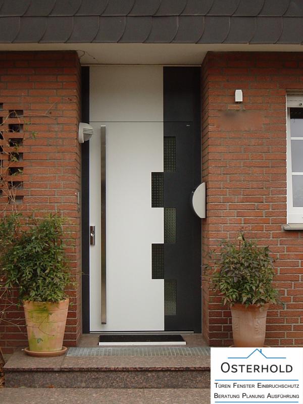 Haustür AXS10 mit Motiv-Oberlicht in Mülheim