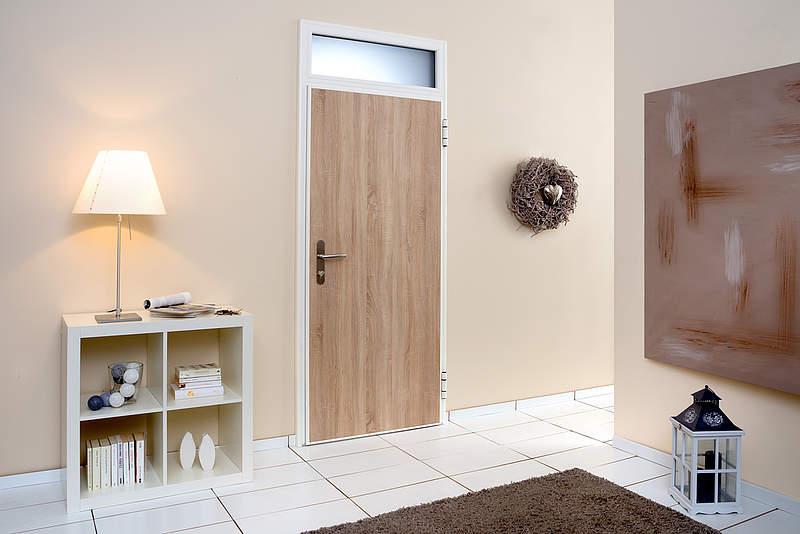 Wohnungseingangstür Holzoptik Innenansicht