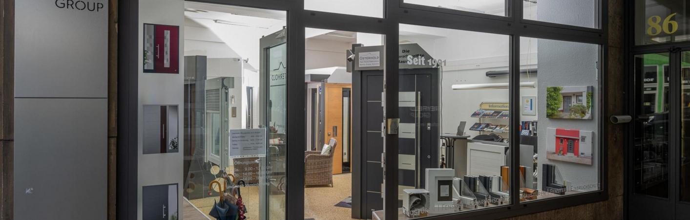 Eingang zur Fenster und Haustüren Ausstellung von Osterhold in Essen